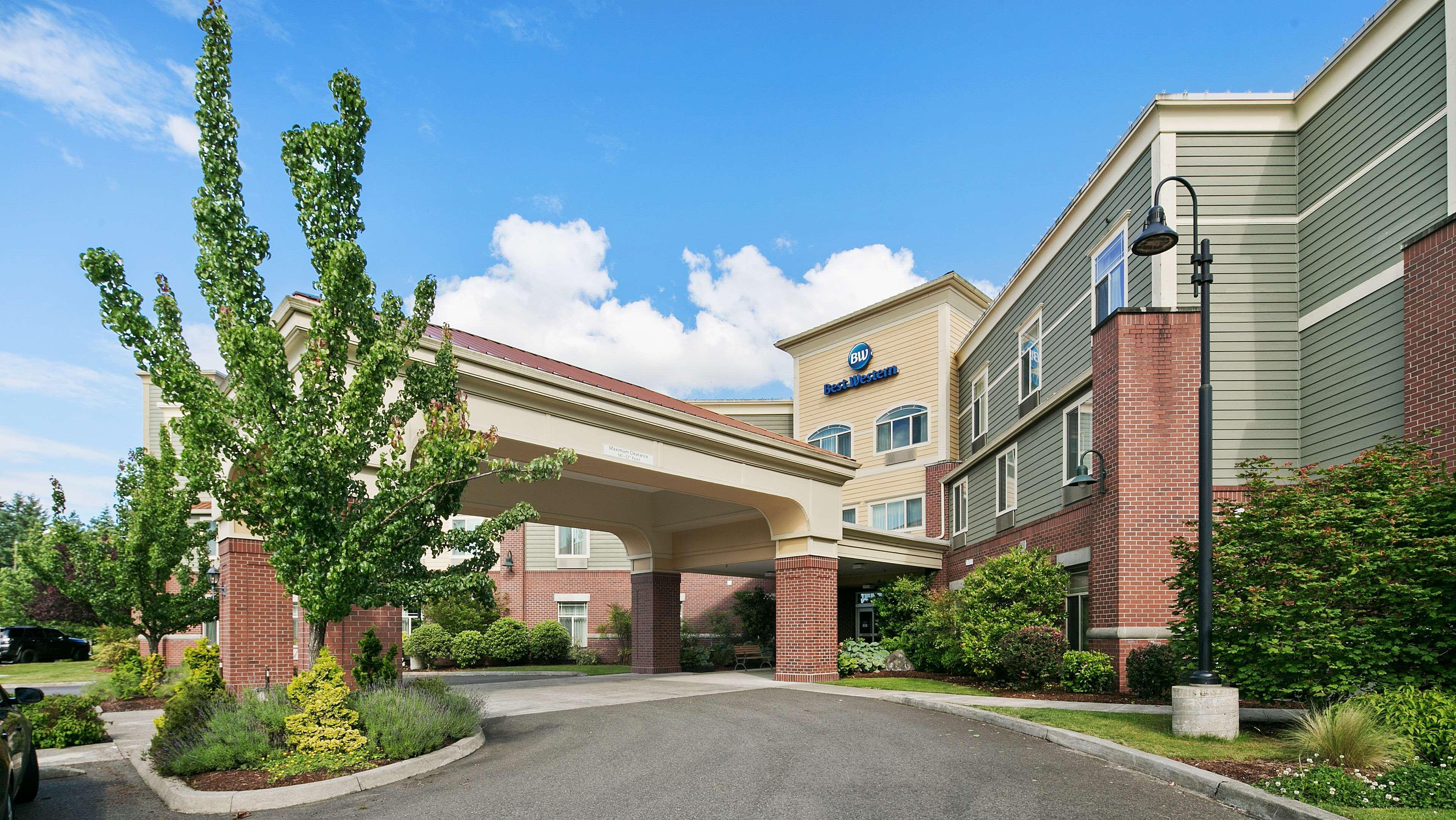 Best Western Liberty Inn Dupont Jblm Exterior photo