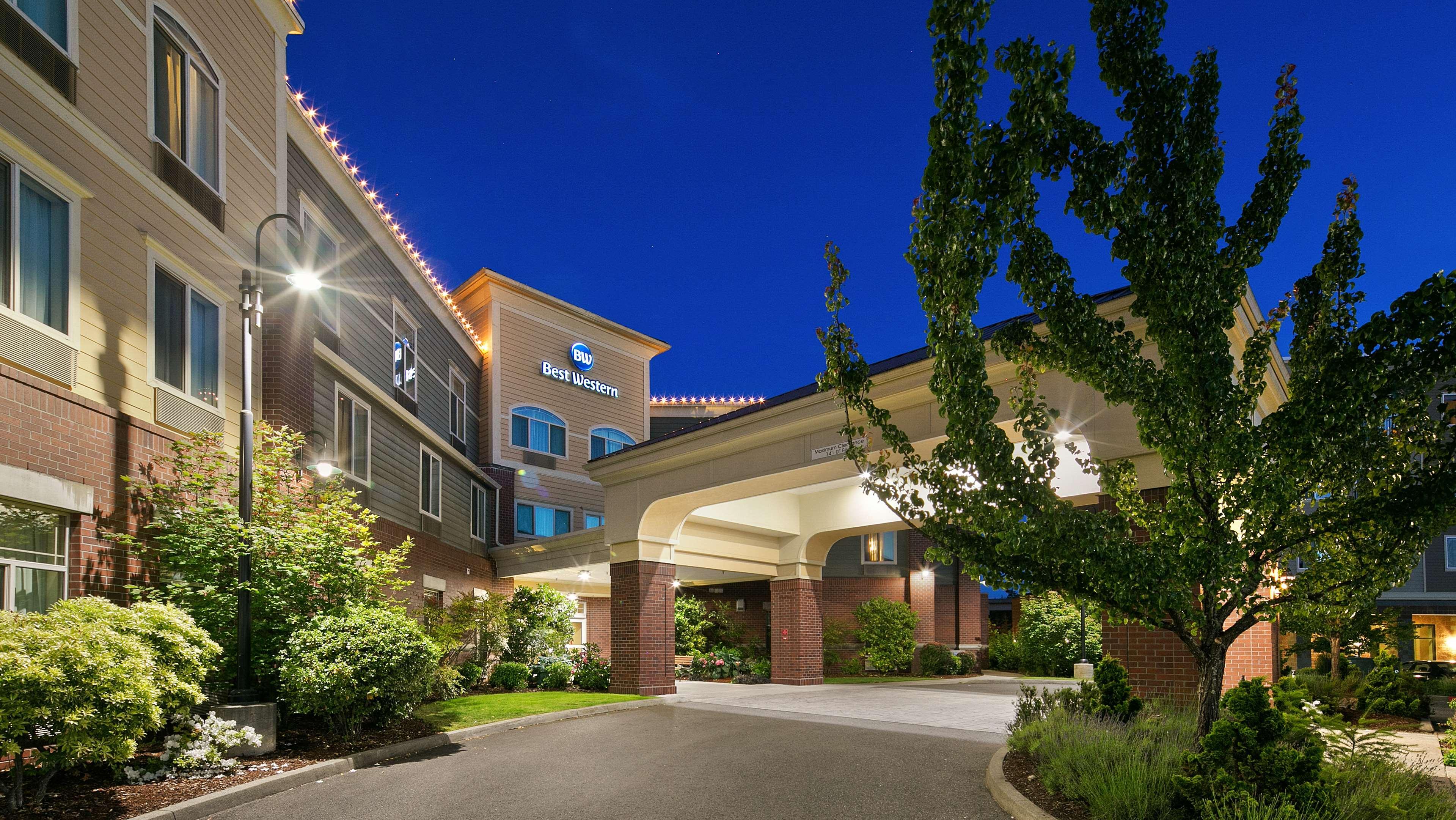 Best Western Liberty Inn Dupont Jblm Exterior photo